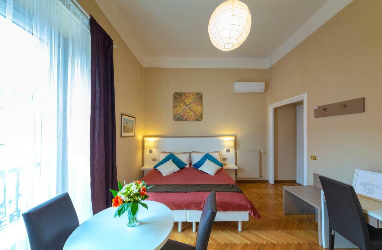 Il Ventre Di Napoli " Costantinopoli" Hotel Kültér fotó